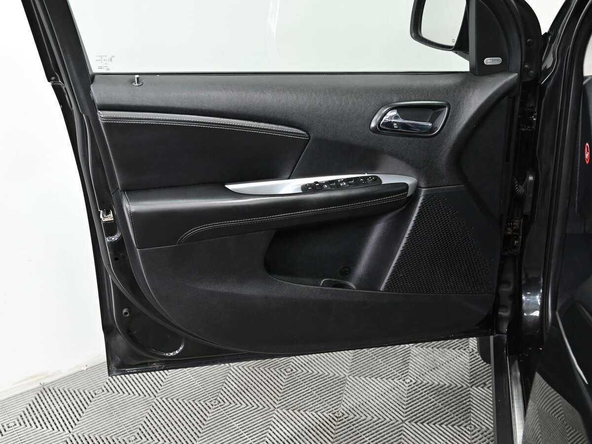 Б/У Додж Джорнэй 2011 года. Фото: #10