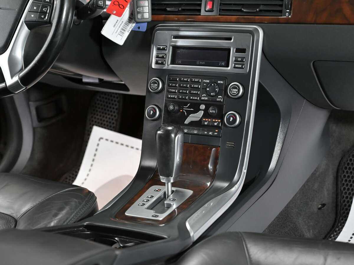 Б/У Вольво ИксЦ70 2010 года. Фото: #9