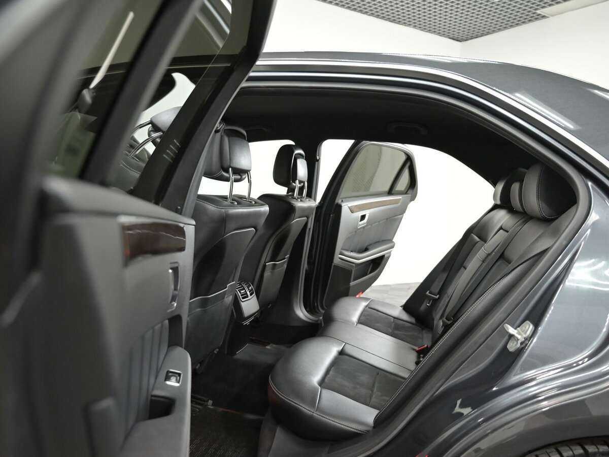 Б/У Мерседес-Бенц Е-Класс 2012 года. Фото: #13