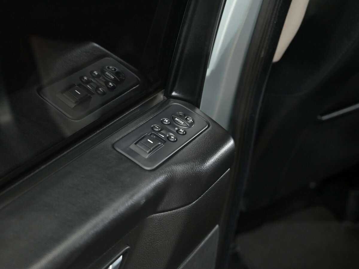 Б/У Лэнд Ровер Рэнж Ровер Спорт 2005 года. Фото: #7