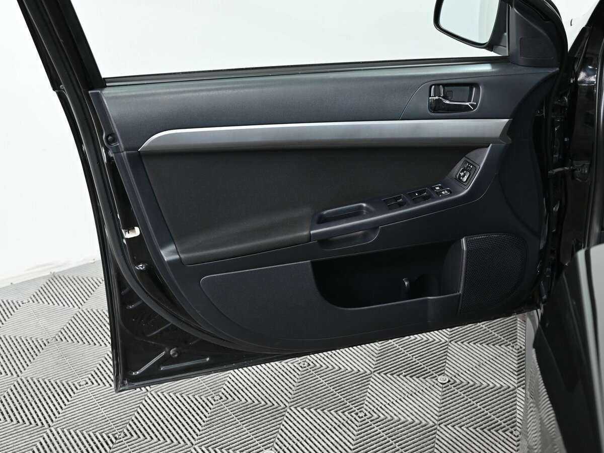 Б/У Митсубиши Лансер 2008 года. Фото: #7