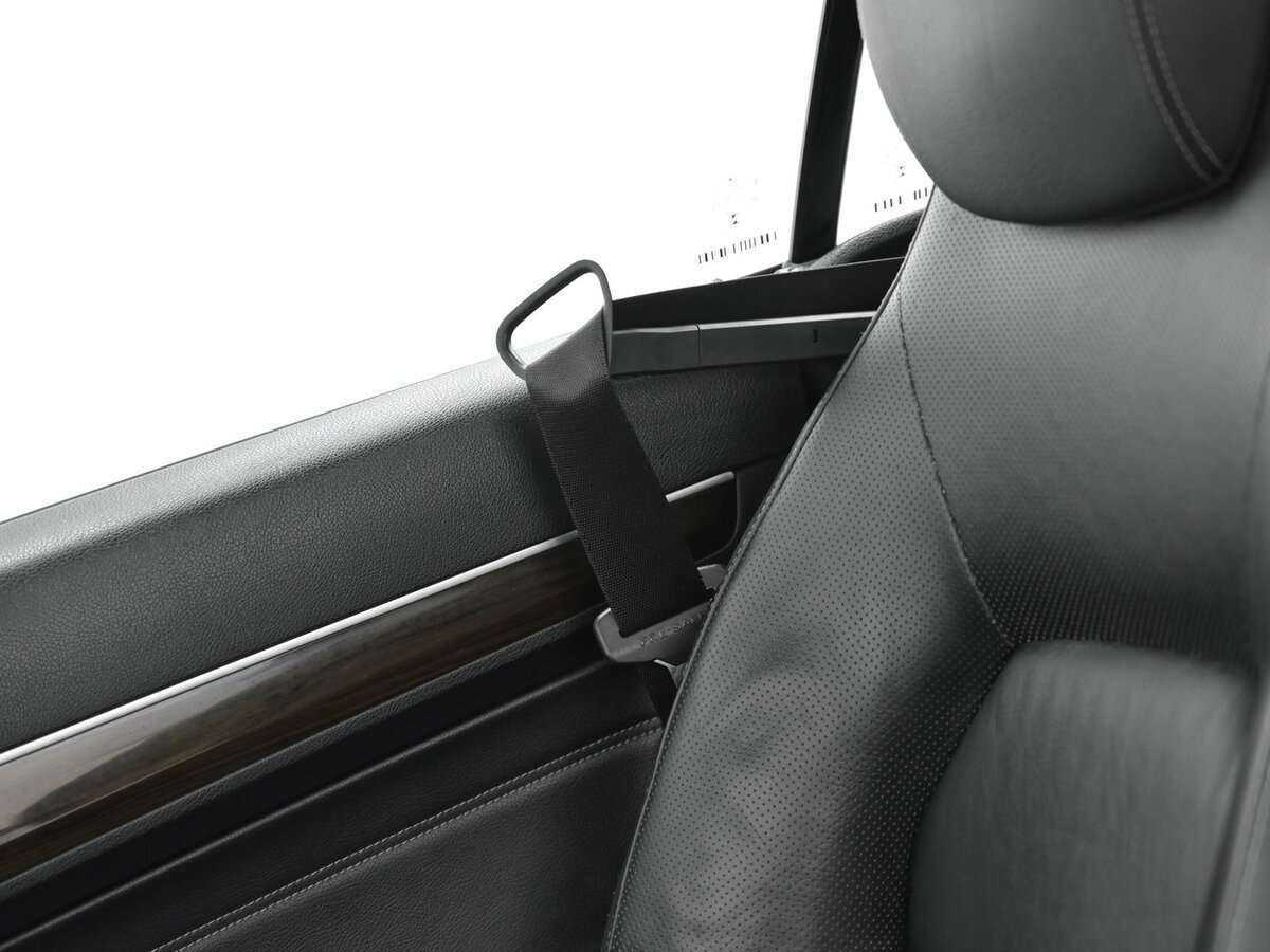 Б/У Мерседес-Бенц Е-Класс 2014 года. Фото: #9