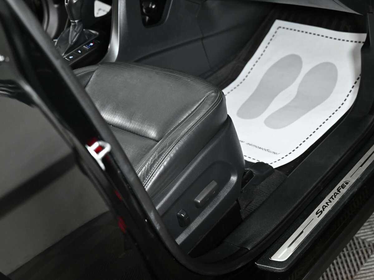 Б/У Хендай Санта Фе 2014 года. Фото: #15