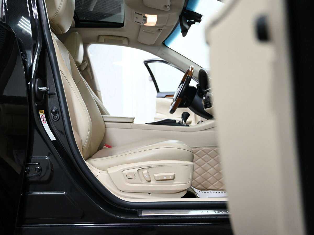 Б/У Лексус ЕС 2012 года. Фото: #12