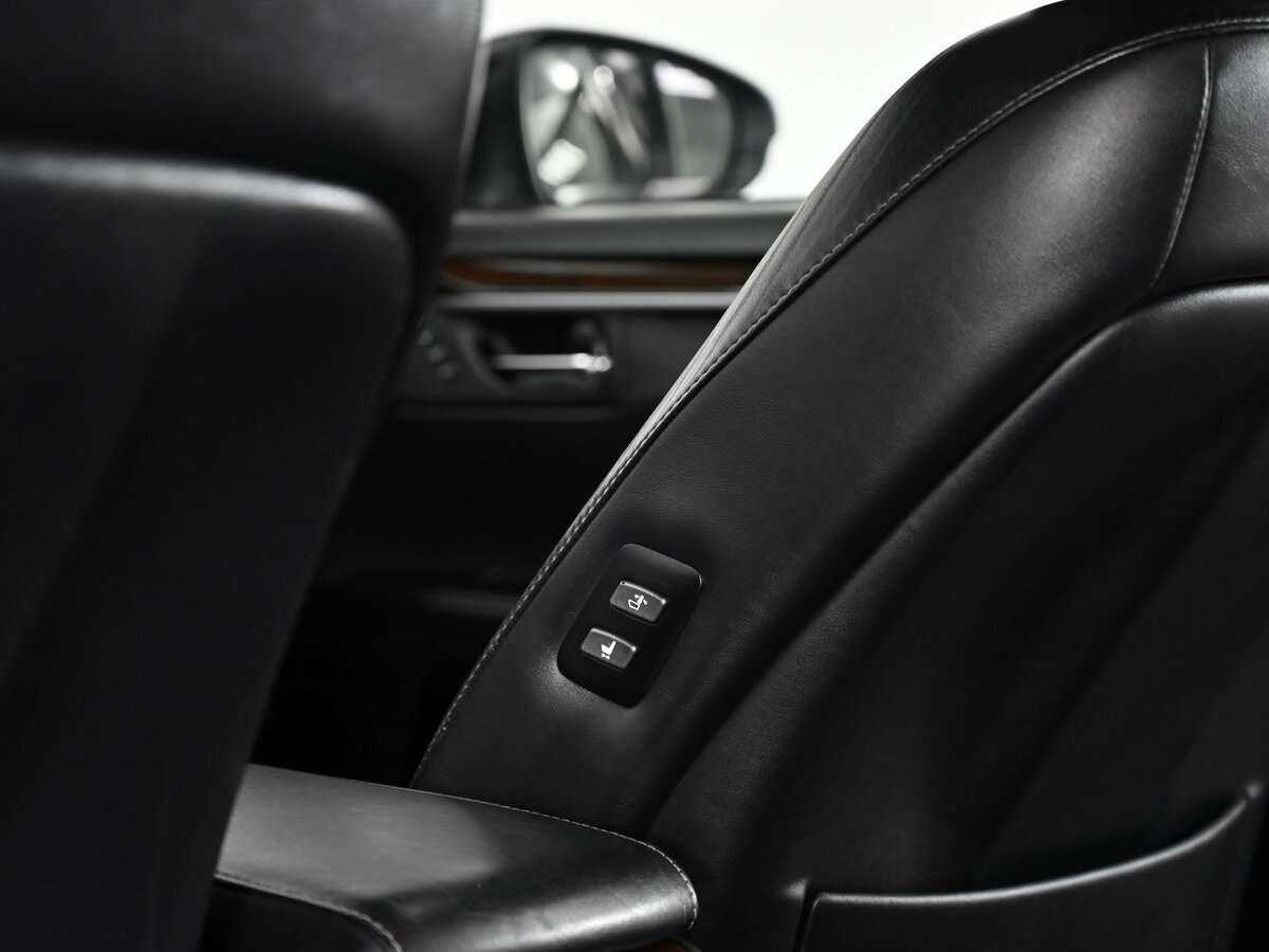 Б/У Лексус ЕС 2013 года. Фото: #12