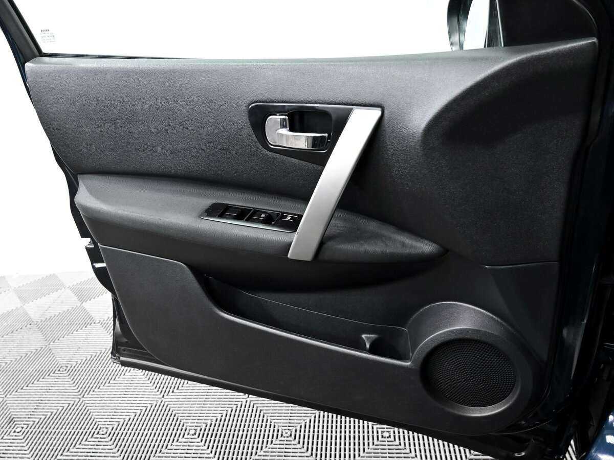 Б/У Ниссан Кашкай+2 2011 года. Фото: #9