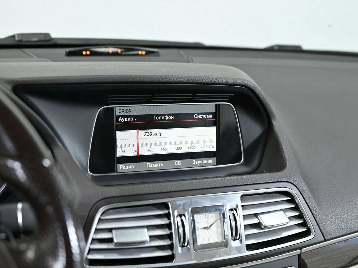 Б/У Мерседес-Бенц Е-Класс 2014 года. Фото: #5