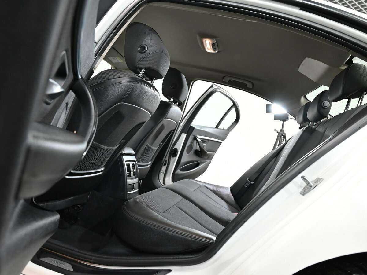 Б/У БМВ 3 серии 2016 года. Фото: #10