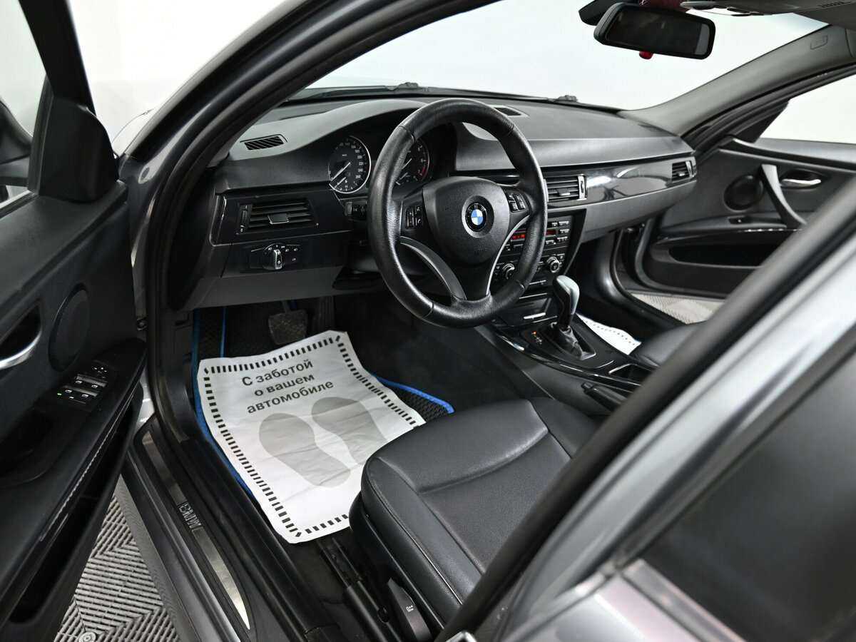 Б/У БМВ 3 серии 2009 года. Фото: #4