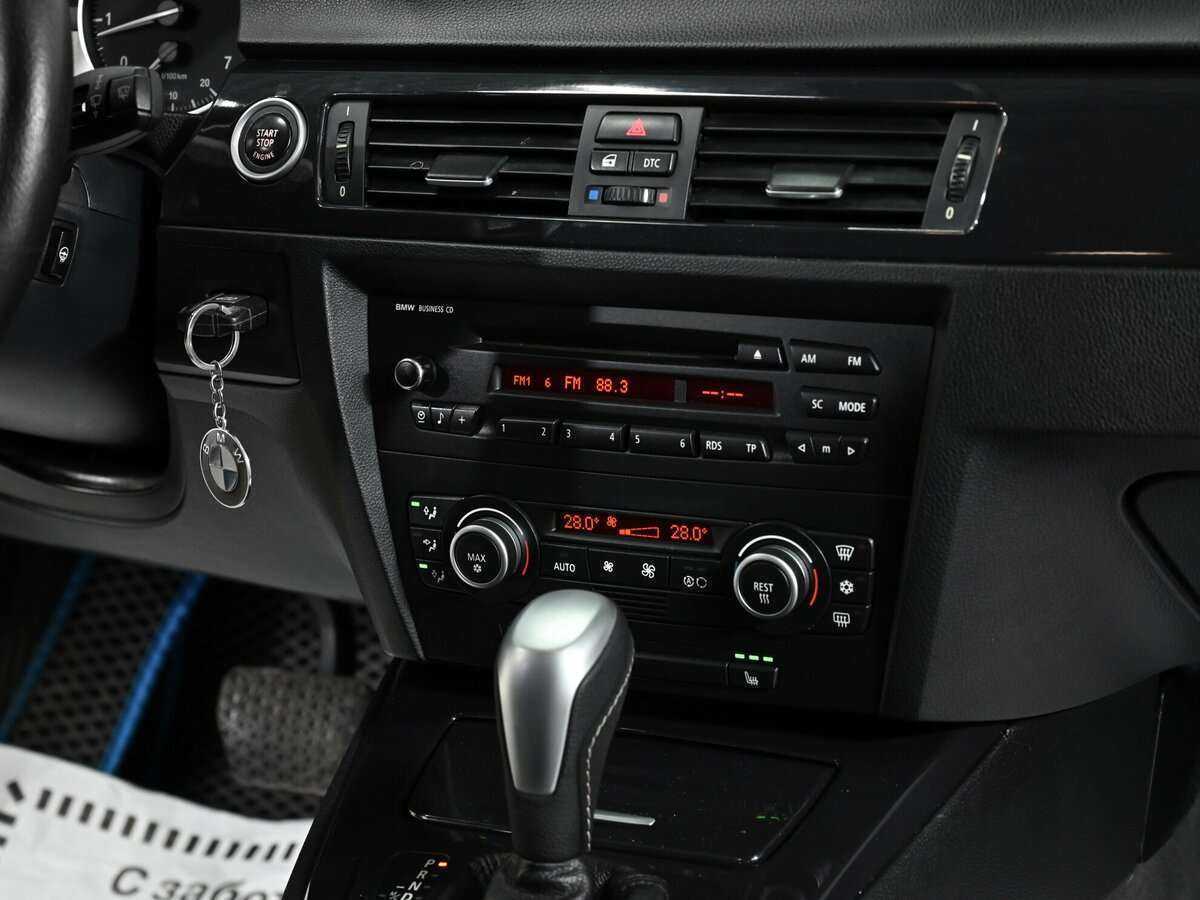 Б/У БМВ 3 серии 2009 года. Фото: #7