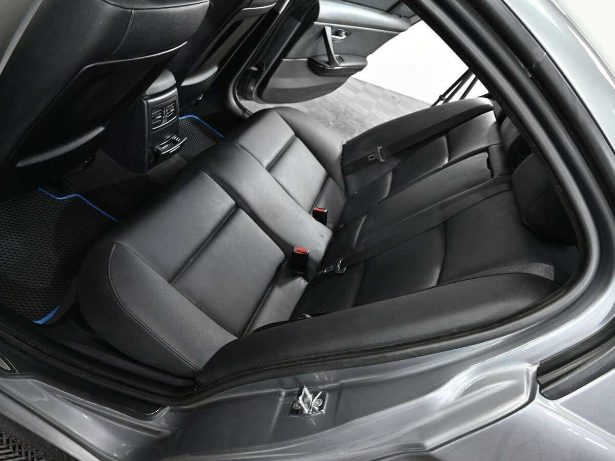 Б/У БМВ 3 серии 2009 года. Фото: #10