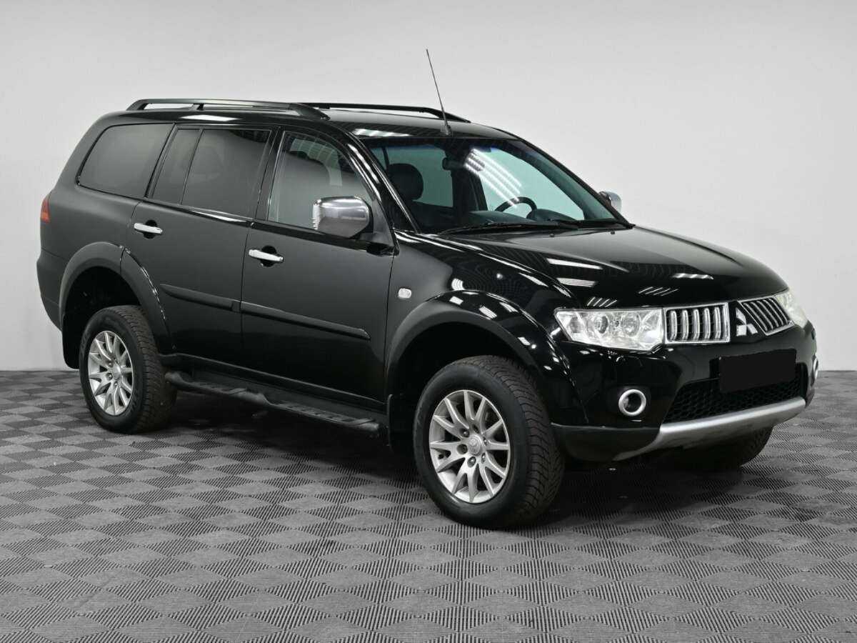 Б/У Митсубиши Паджеро Спорт 2010 года. Фото: #2