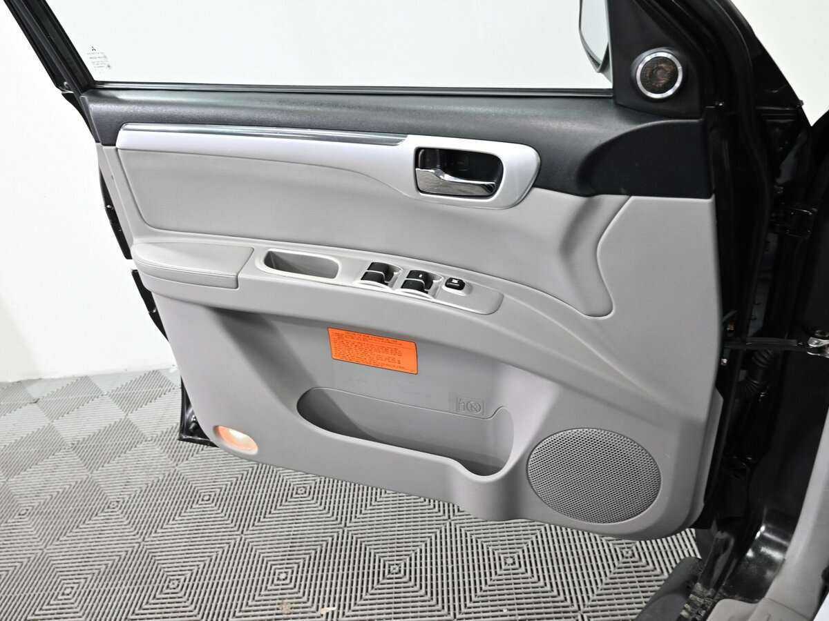 Б/У Митсубиши Паджеро Спорт 2010 года. Фото: #6