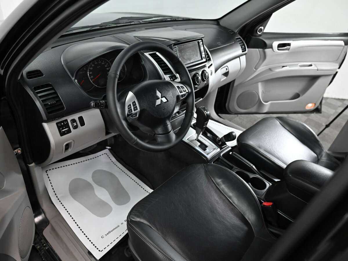 Б/У Митсубиши Паджеро Спорт 2010 года. Фото: #8