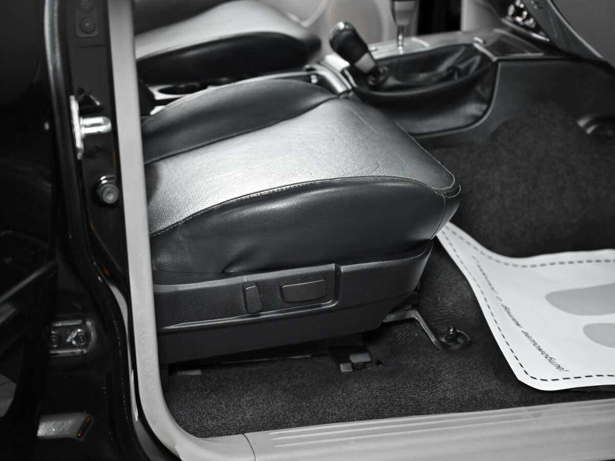 Б/У Митсубиши Паджеро Спорт 2010 года. Фото: #12