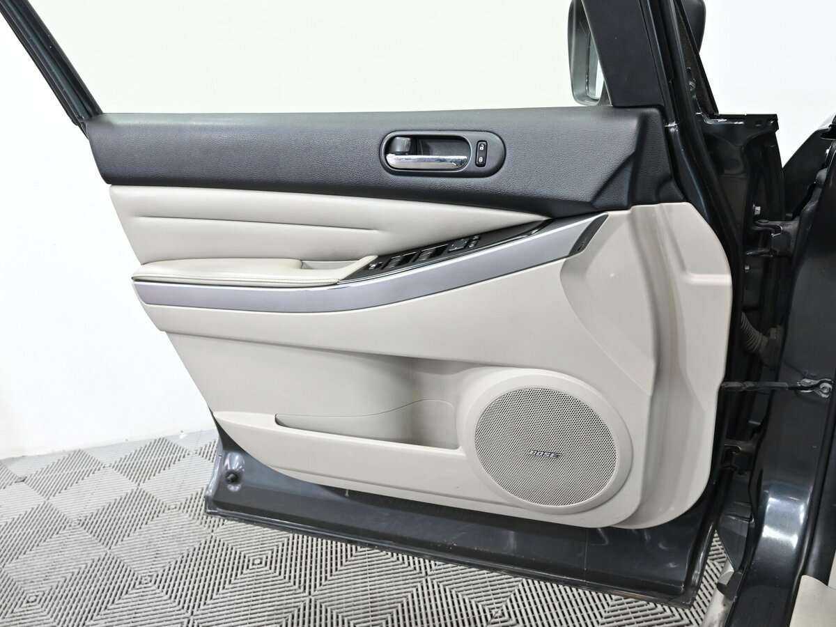 Б/У Мазда Ц-Икс-7 2011 года. Фото: #6