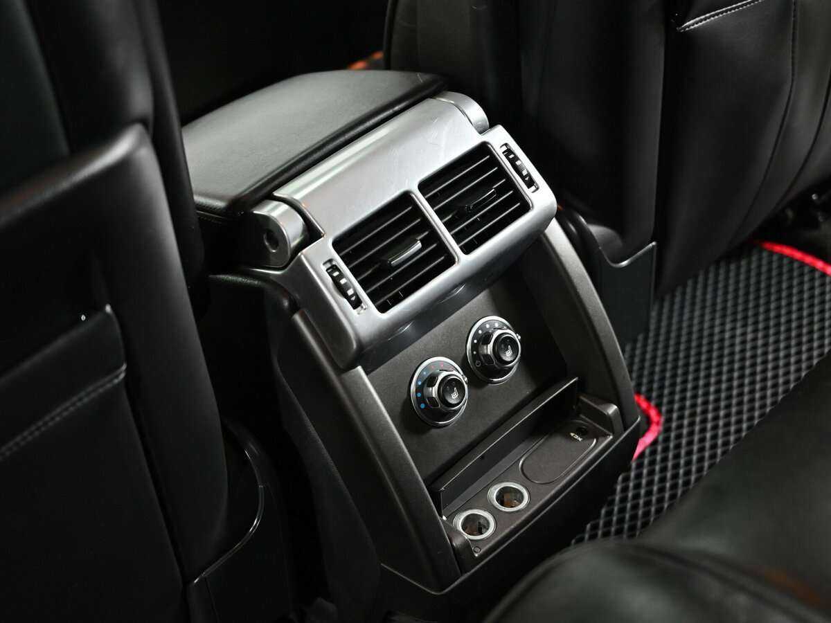 Б/У Лэнд Ровер Рэнж Ровер 2010 года. Фото: #6