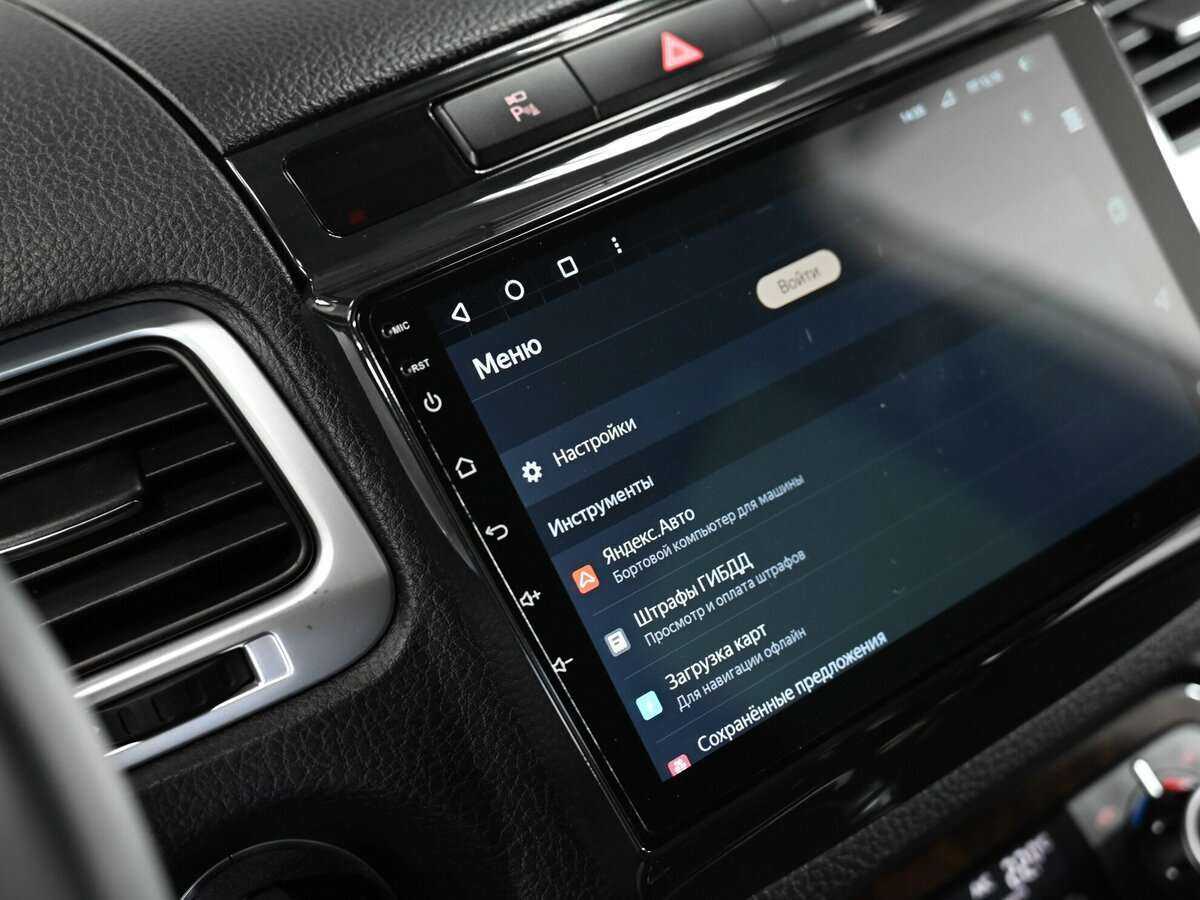 Б/У Фольксваген Туарег 2013 года. Фото: #9