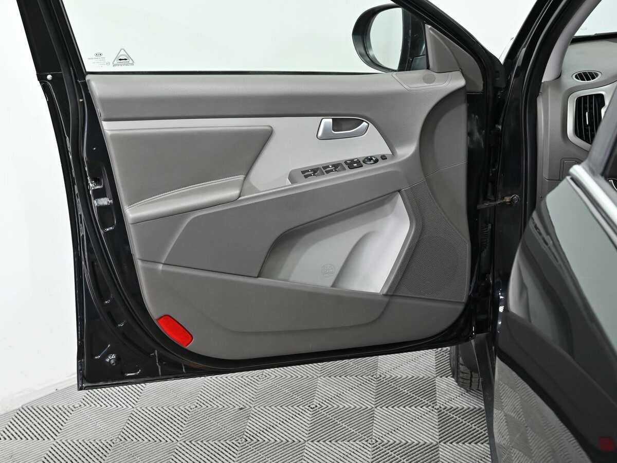 Б/У Киа Спортейдж 2011 года. Фото: #8