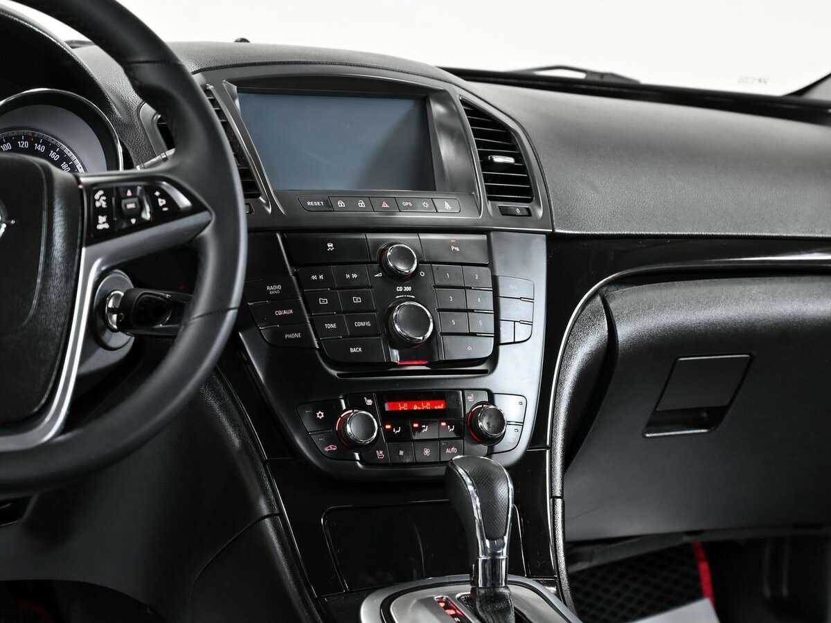 Б/У Опель Инсигния 2011 года. Фото: #9