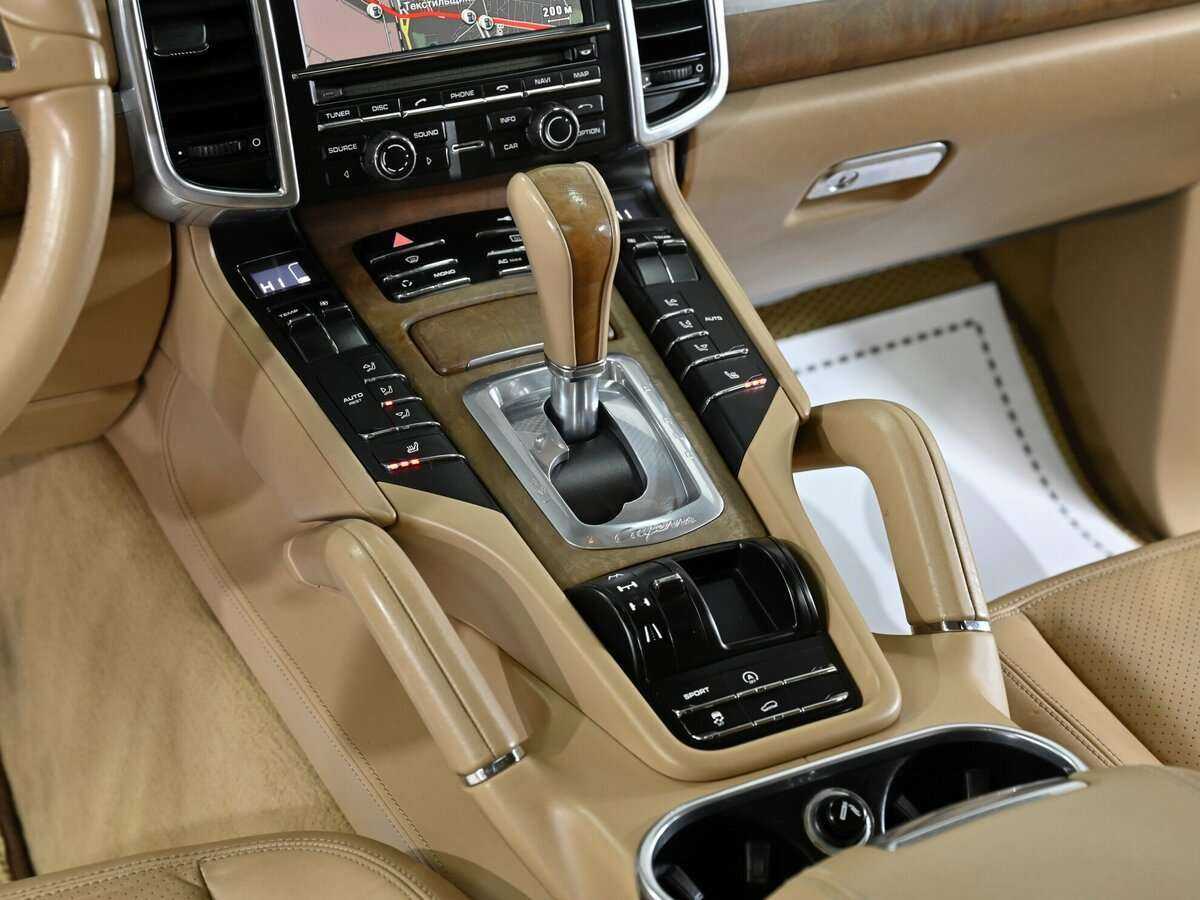 Б/У Порш Кайен 2010 года. Фото: #9