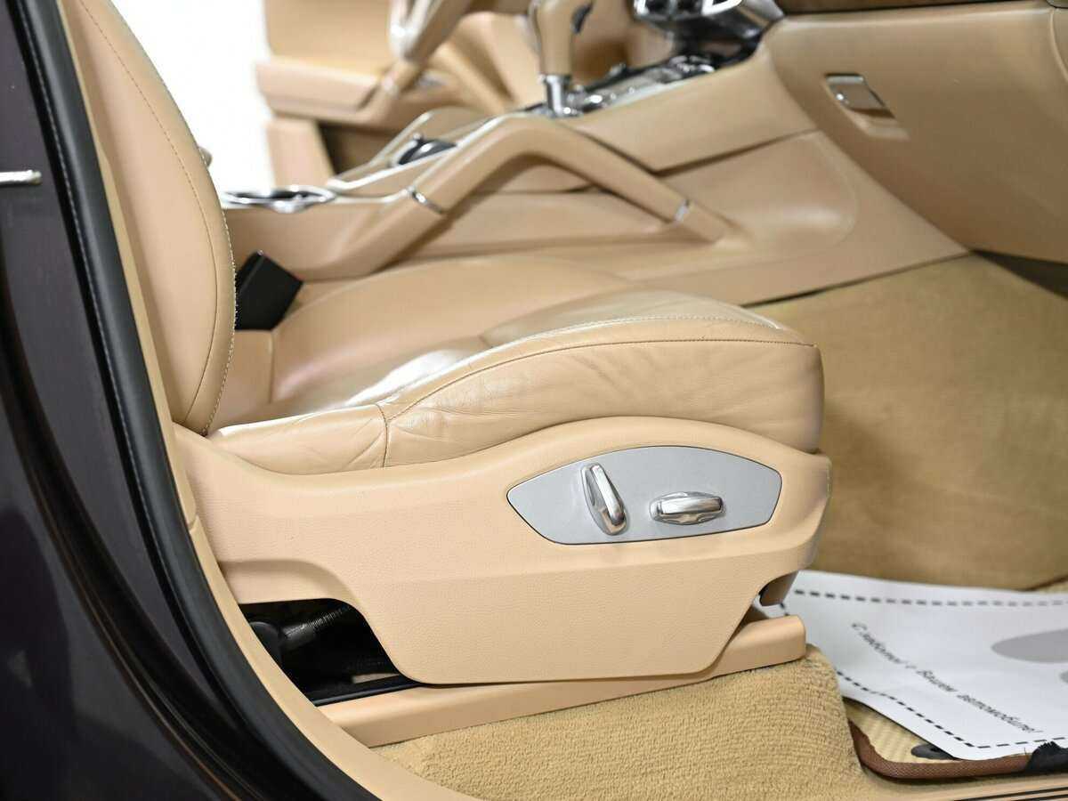 Б/У Порш Кайен 2010 года. Фото: #10