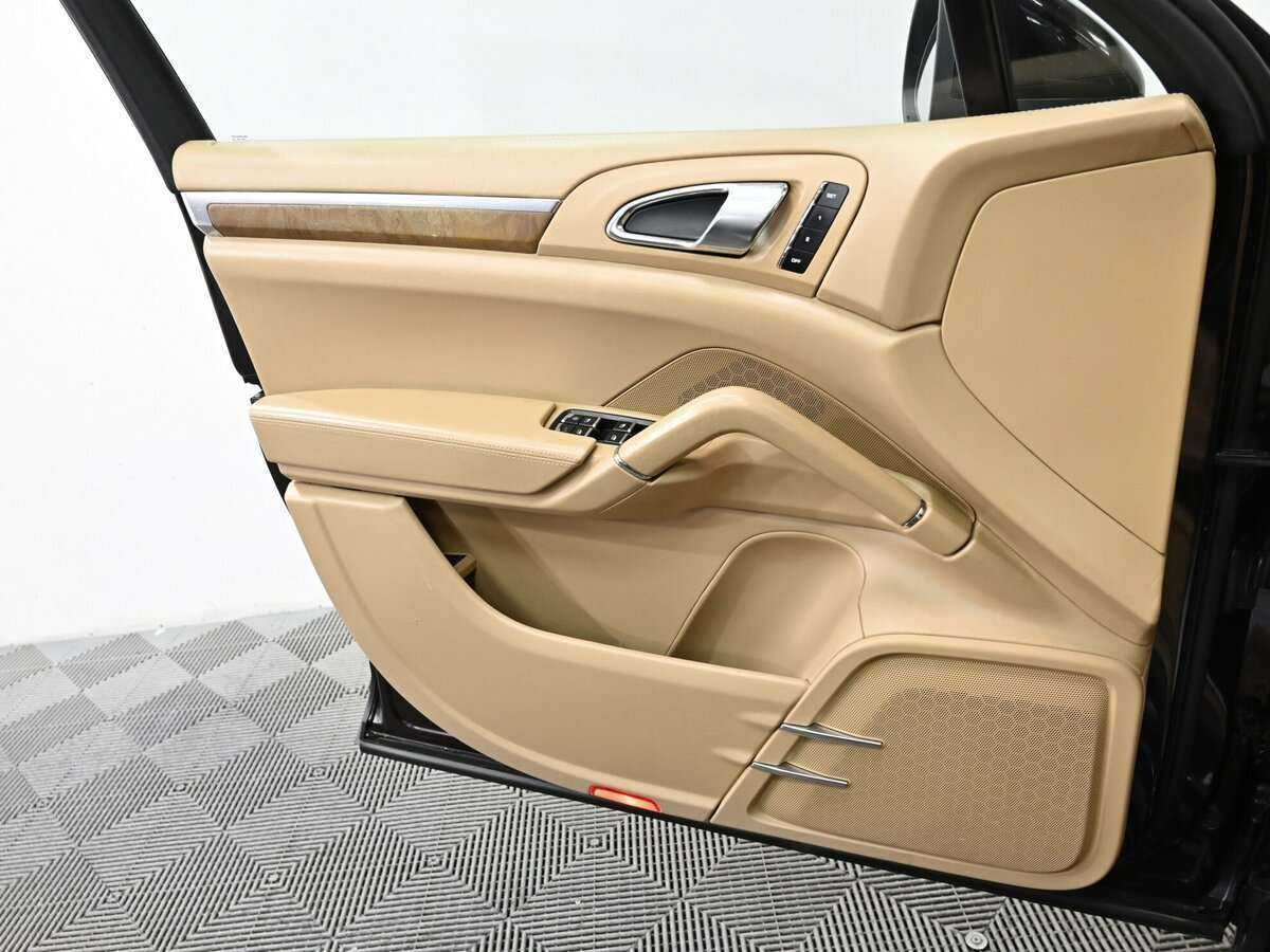 Б/У Порш Кайен 2010 года. Фото: #13