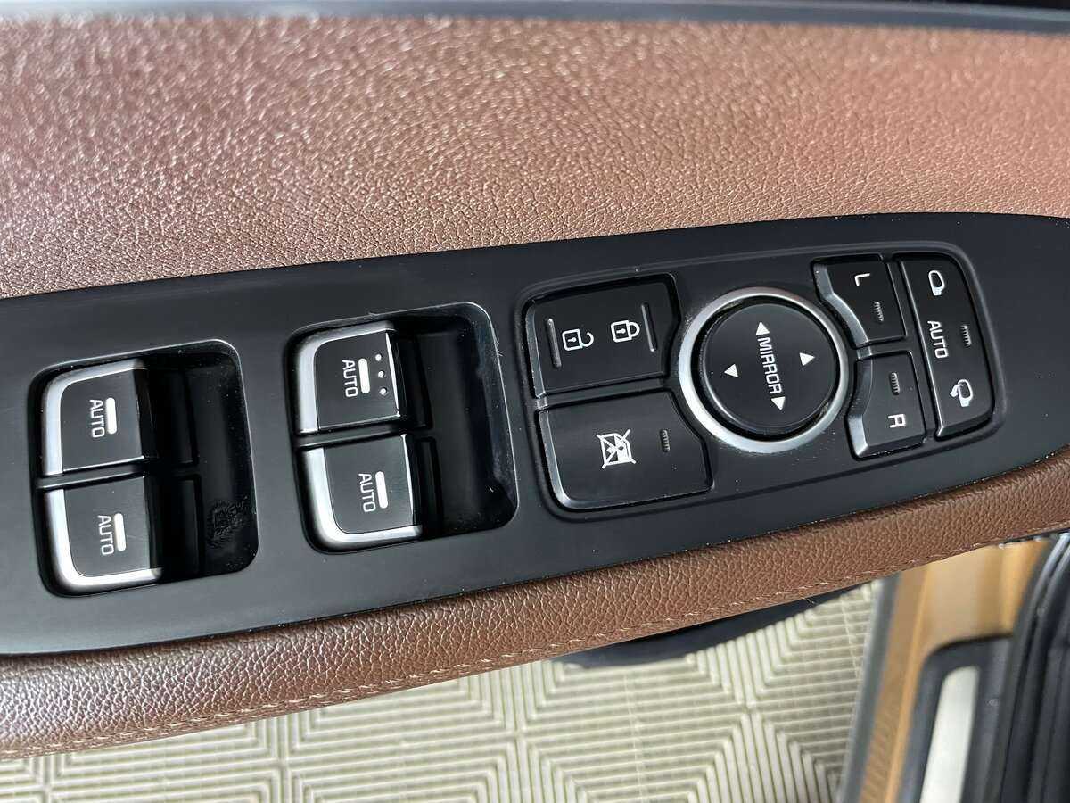 Б/У Киа Соренто 2016 года. Фото: #18