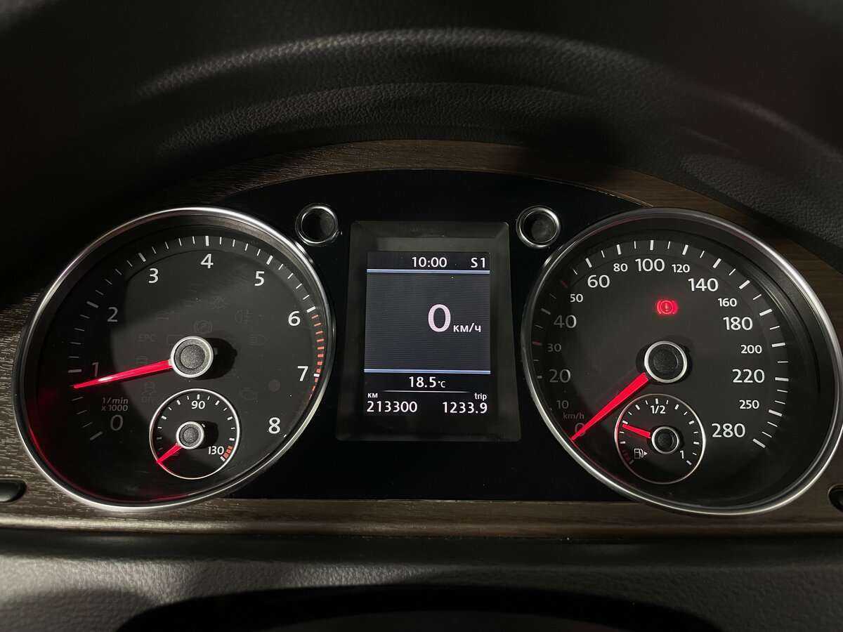 Б/У Фольксваген Пассат ЦЦ 2011 года. Фото: #13