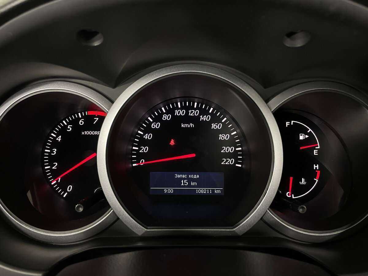 Б/У Сузуки Гранд Витара 2008 года. Фото: #11