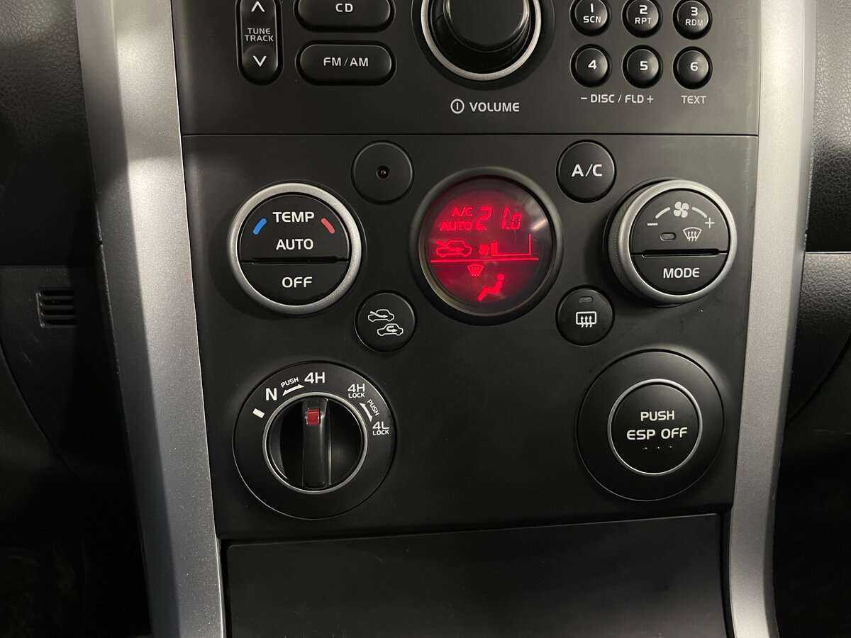 Б/У Сузуки Гранд Витара 2008 года. Фото: #12