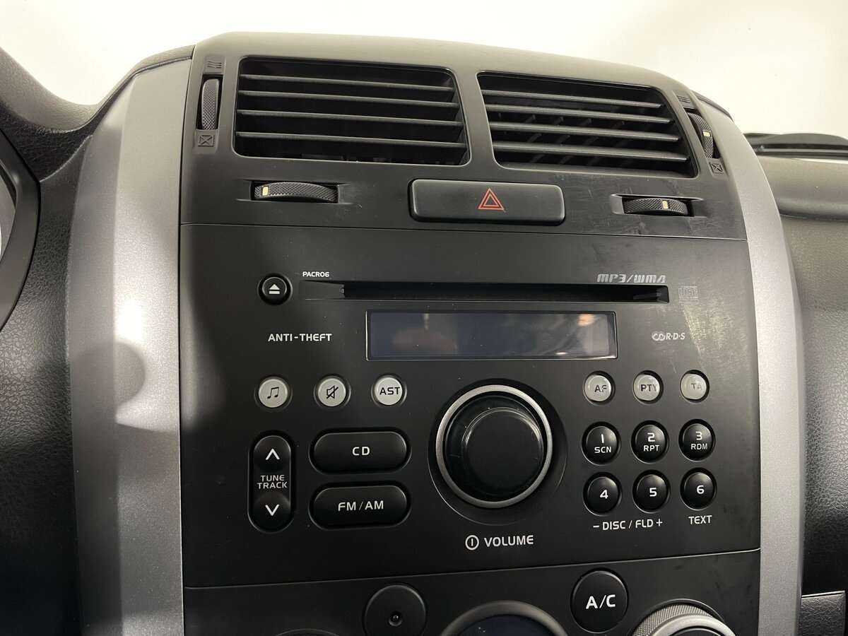 Б/У Сузуки Гранд Витара 2008 года. Фото: #13