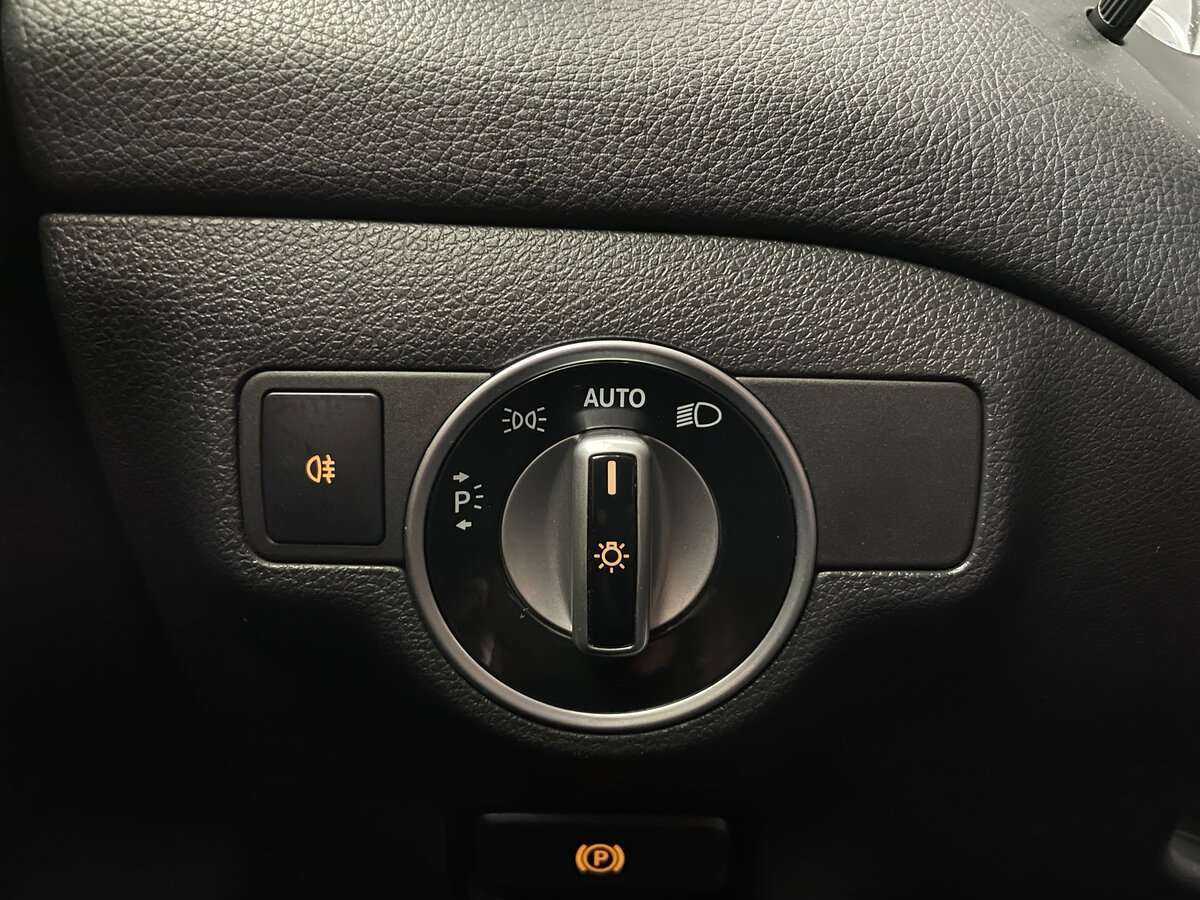 Б/У Мерседес-Бенц ГЛА 2014 года. Фото: #19