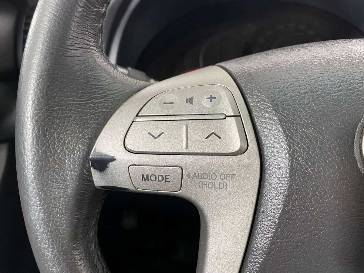 Б/У Тойота Камри 2008 года. Фото: #15