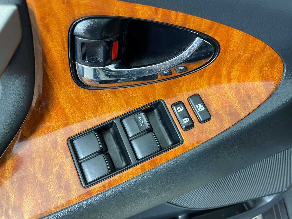 Б/У Тойота Камри 2008 года. Фото: #17