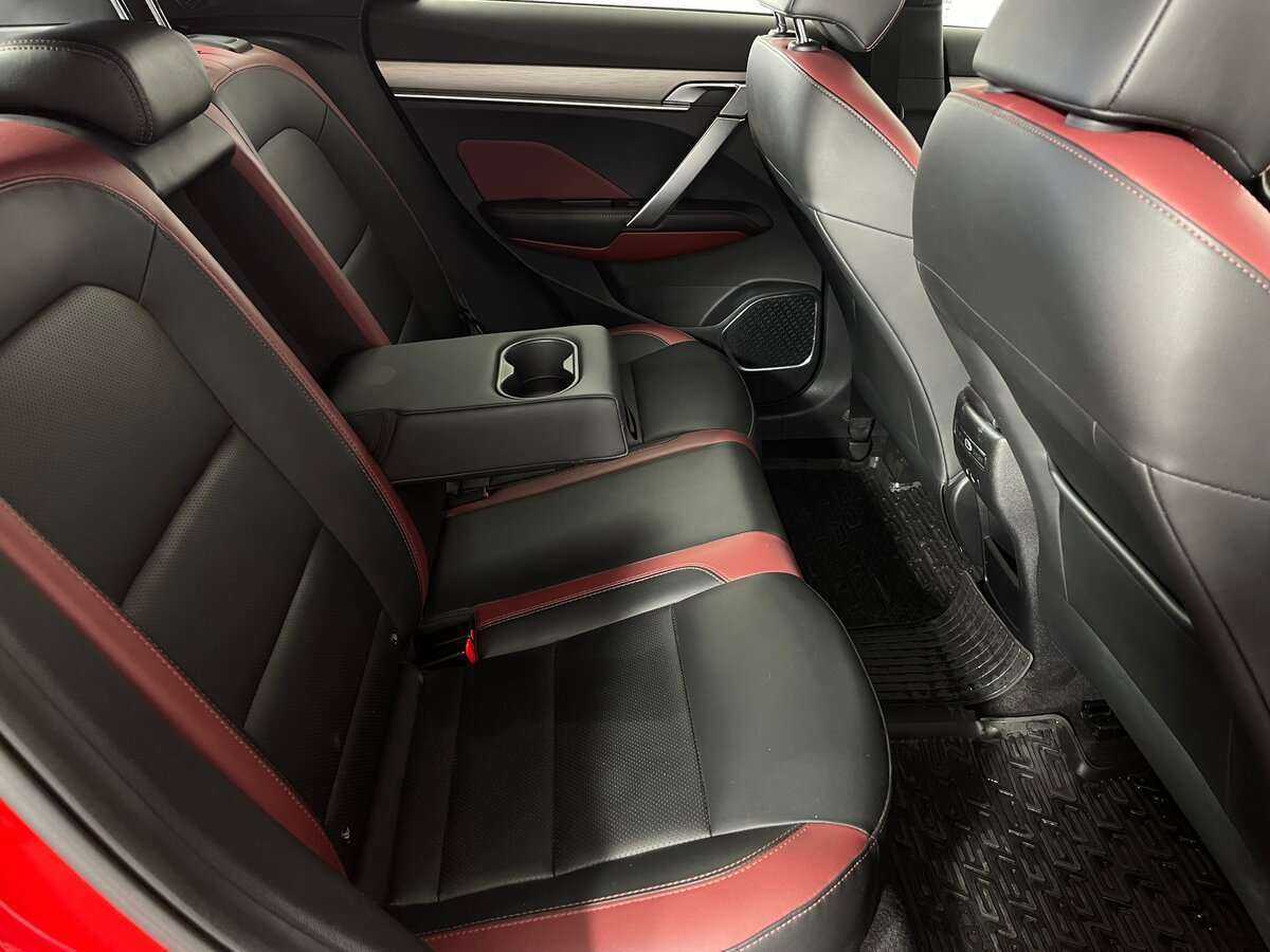 Б/У Джили Кулрэй 2020 года. Фото: #21