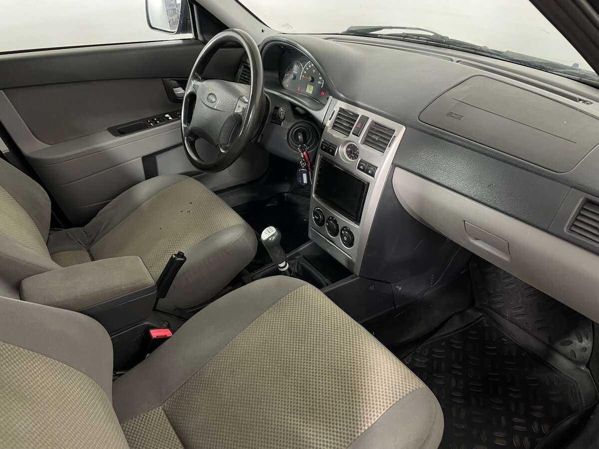 Б/У Лада (ВАЗ) Приора 2012 года. Фото: #10