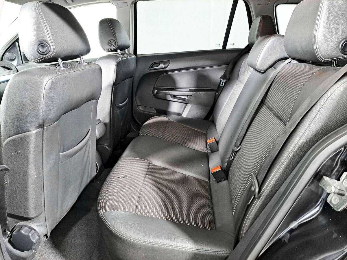 Б/У Опель Астра 2008 года. Фото: #9