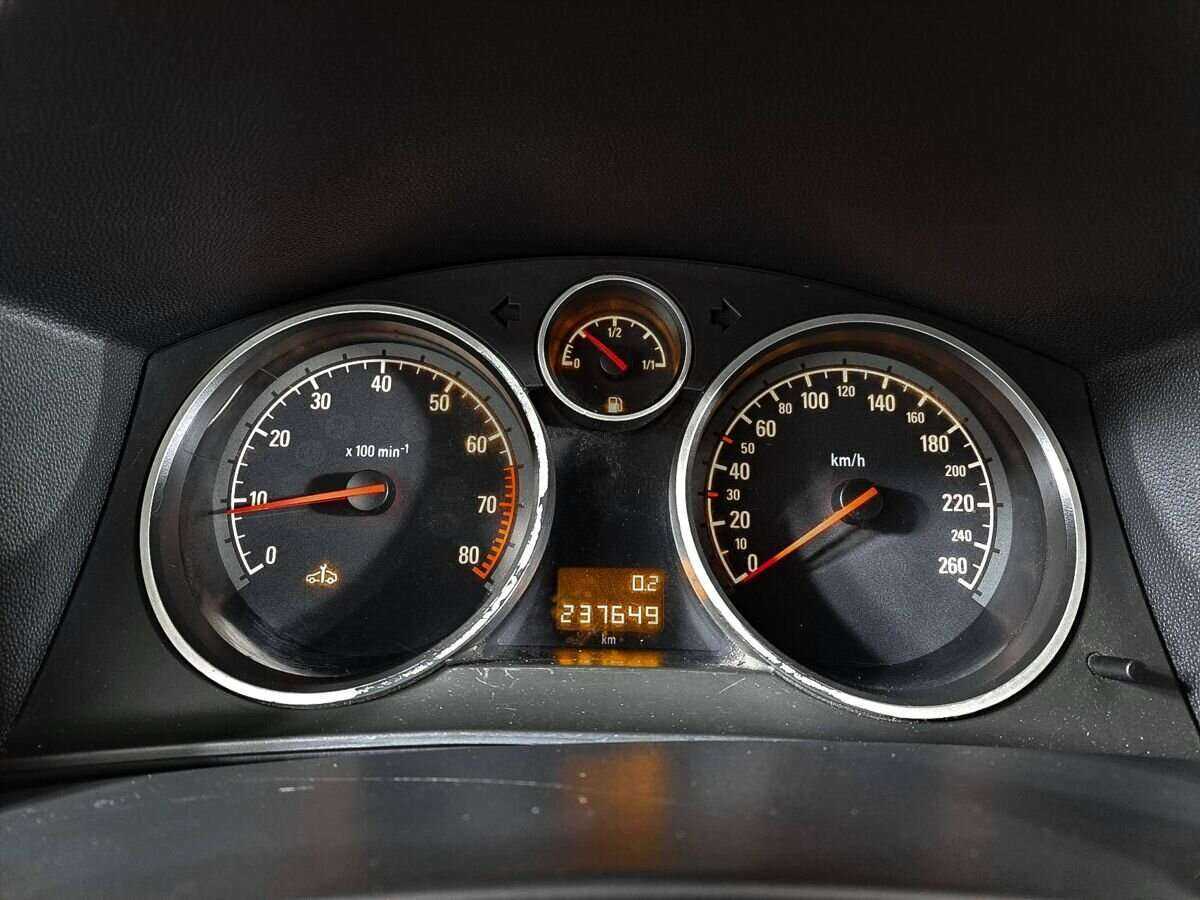 Б/У Опель Астра 2008 года. Фото: #10