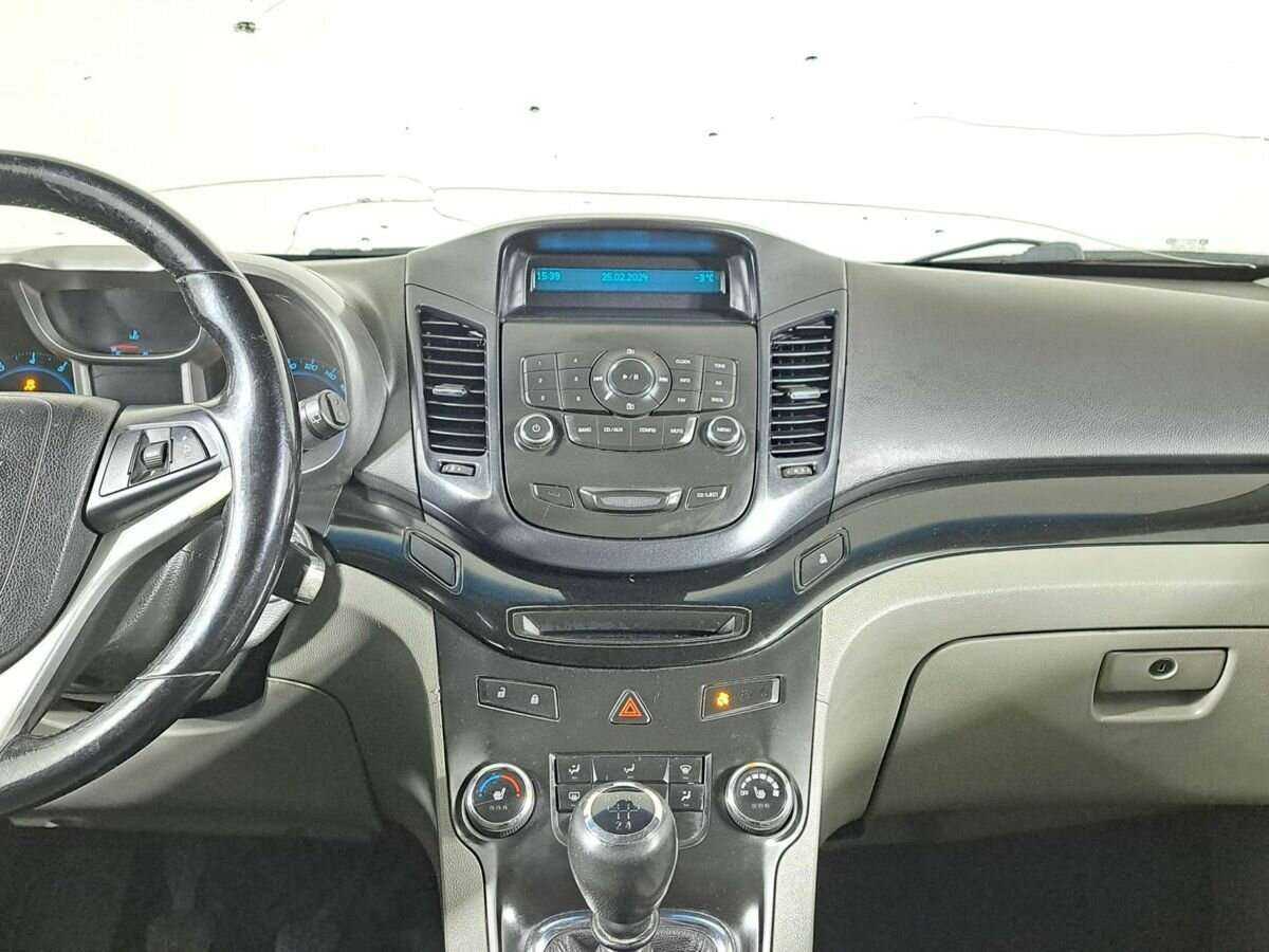 Б/У Шевроле Орландо 2013 года. Фото: #12