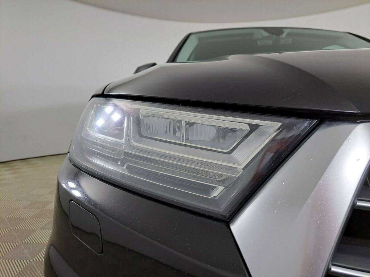 Б/У Ауди К7 2017 года. Фото: #15