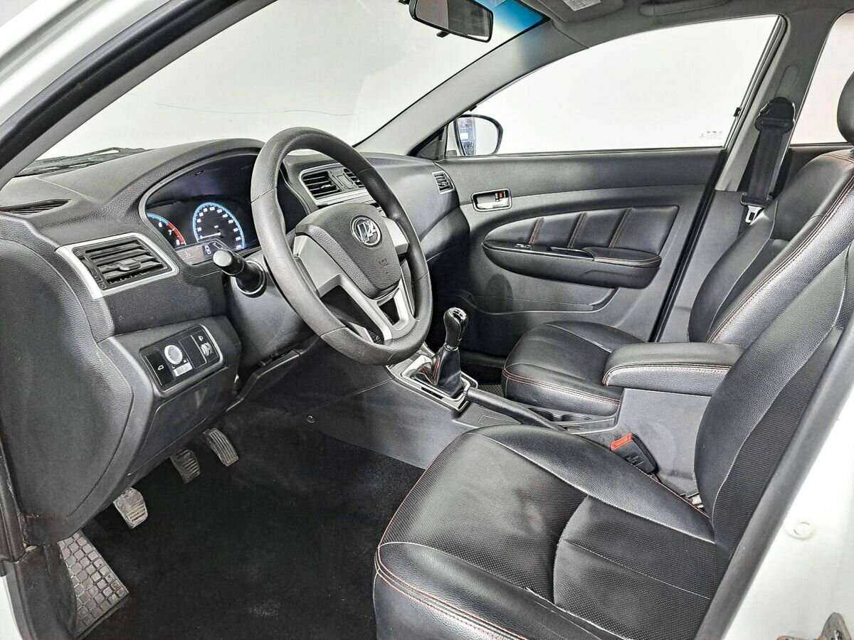 Б/У Лифан Солано 2016 года. Фото: #13