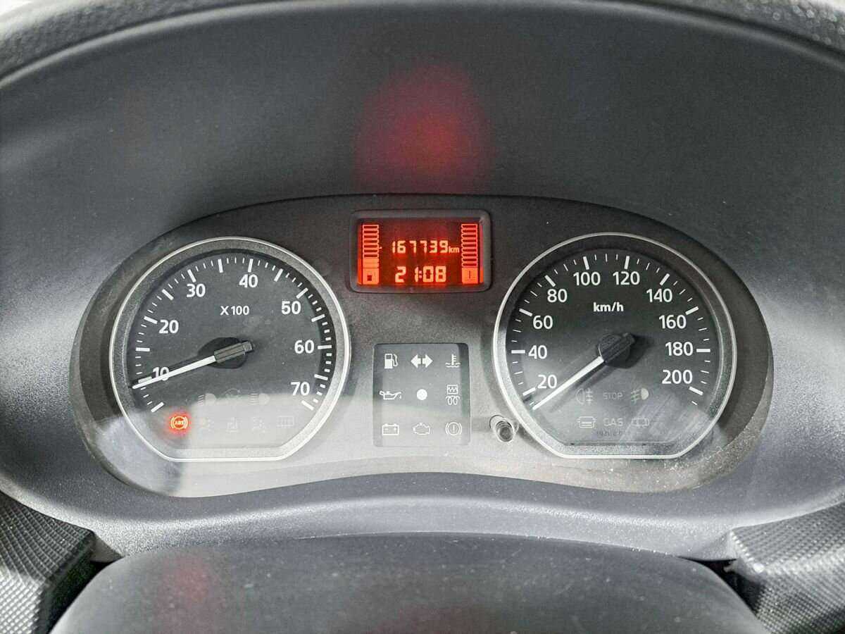 Б/У Рено Сандеро 2012 года. Фото: #10