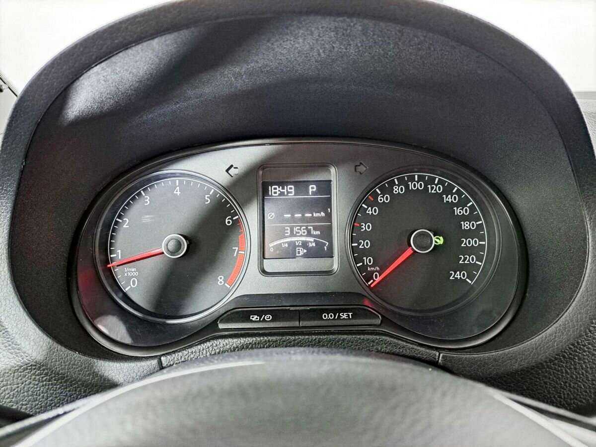 Б/У Фольксваген Поло 2016 года. Фото: #10