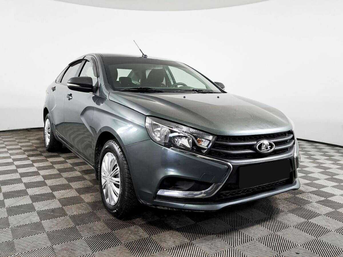 Б/У Лада (ВАЗ) Веста 2017 года. Фото: #2