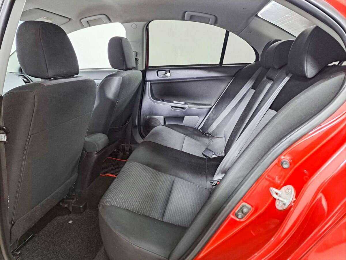 Б/У Митсубиши Лансер 2008 года. Фото: #7