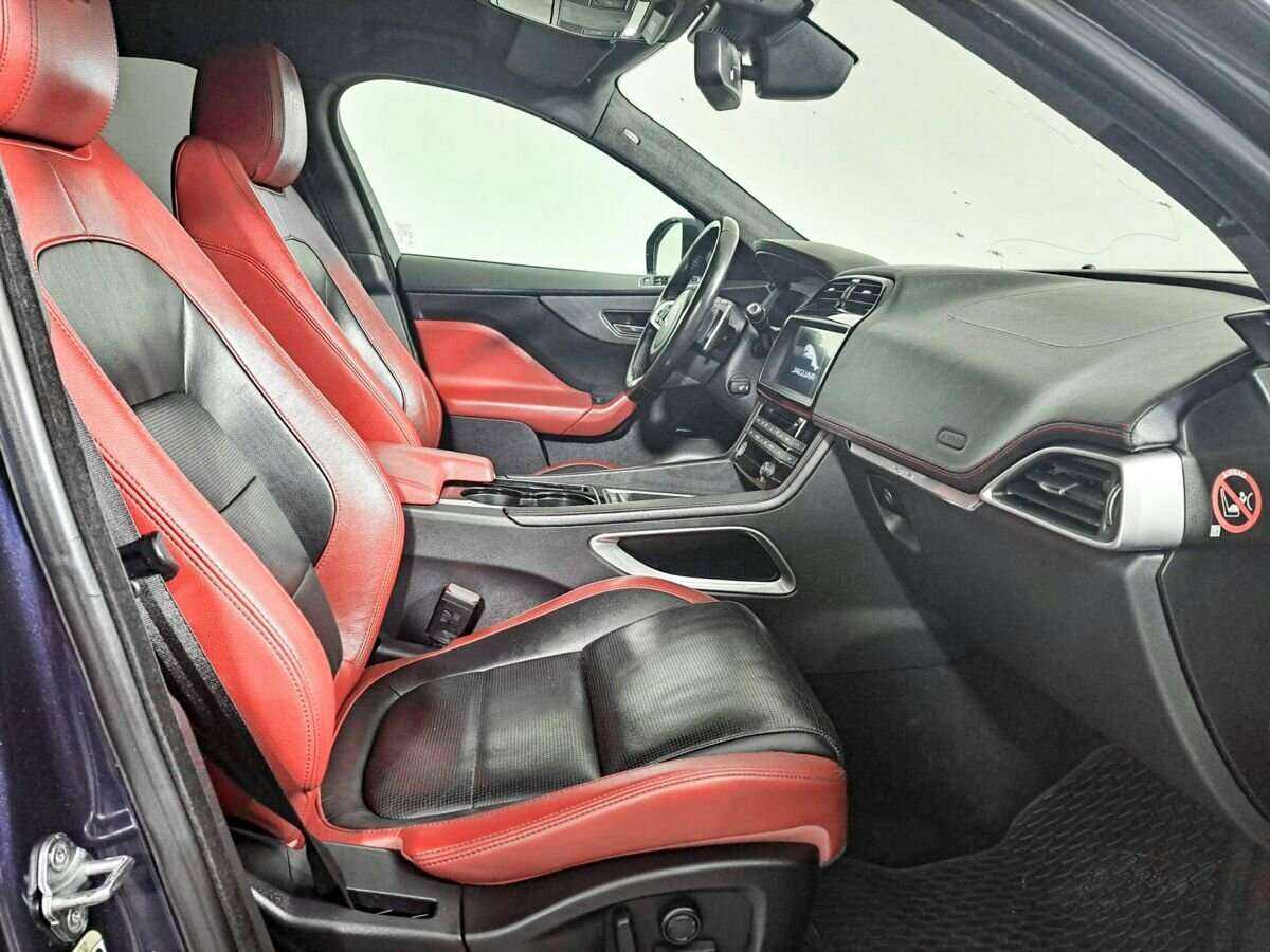 Б/У Ягуар Ф-Пэйс 2016 года. Фото: #8