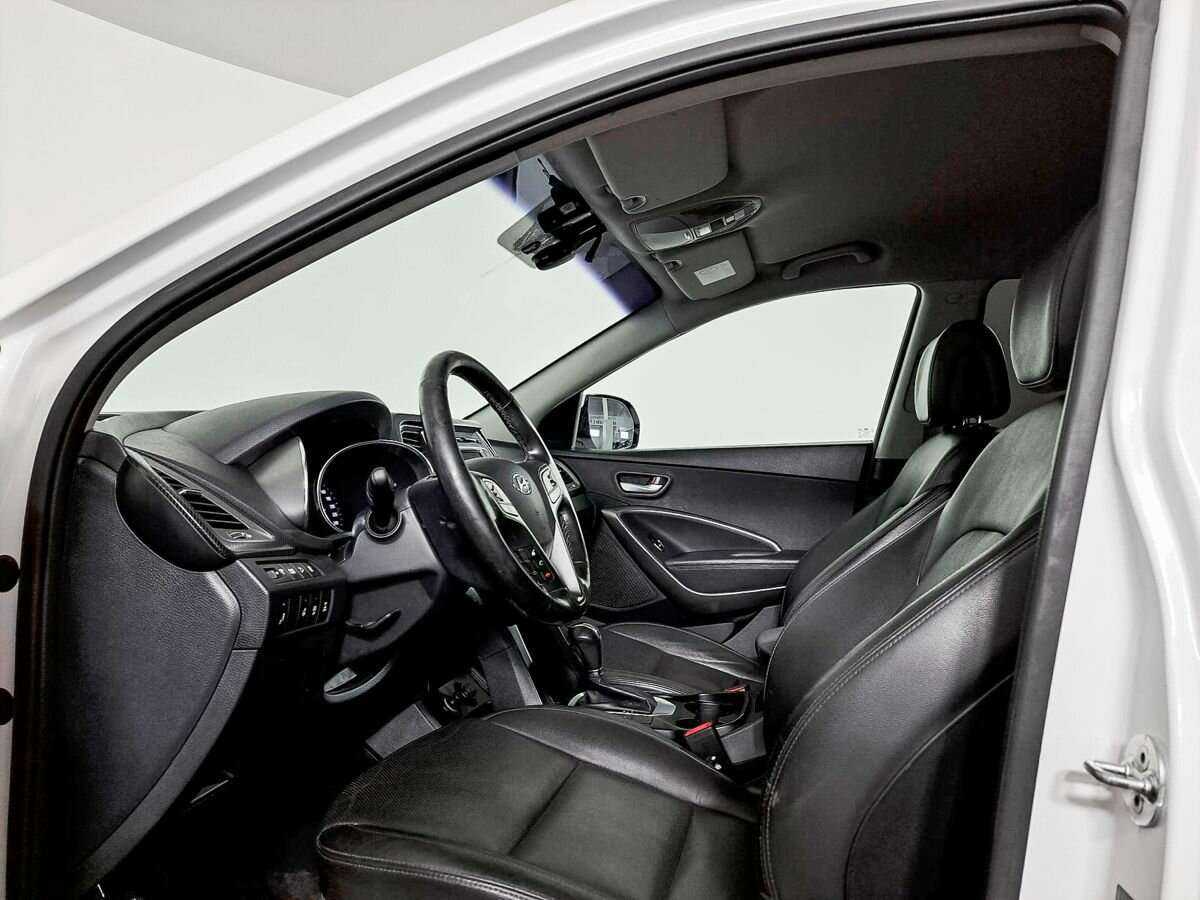 Б/У Хендай Санта Фе 2017 года. Фото: #13