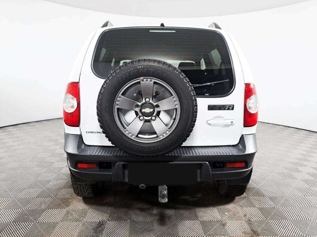 Б/У Шевроле Нива 2017 года. Фото: #4