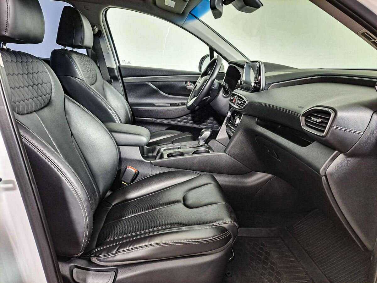 Б/У Хендай Санта Фе 2019 года. Фото: #8